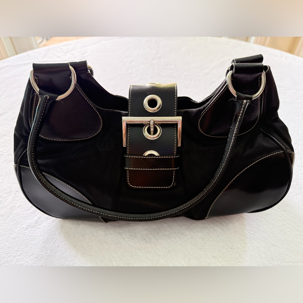 AUTHENTIC Vintage Prada Black Leather & Nylon Women's Shoulder bag.